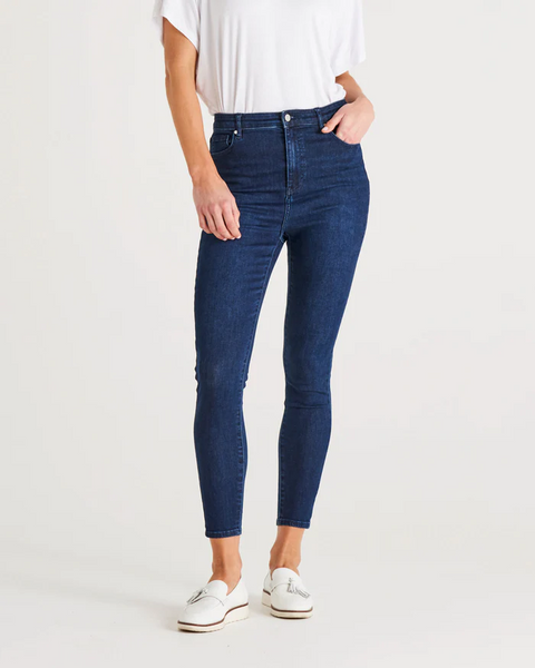 Betty Essential Jeans