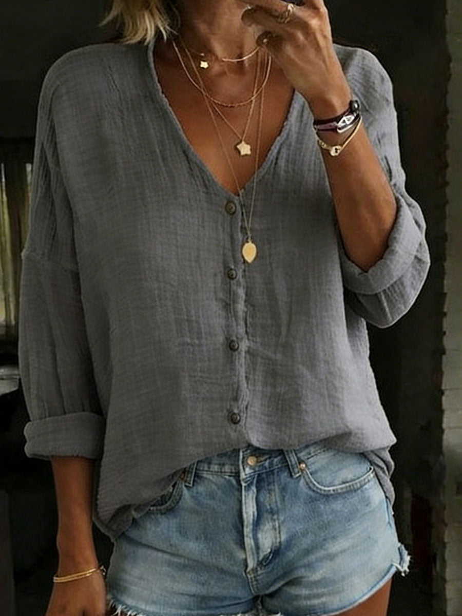 Noemi | Relaxed V-Neck Button-Up Blouse