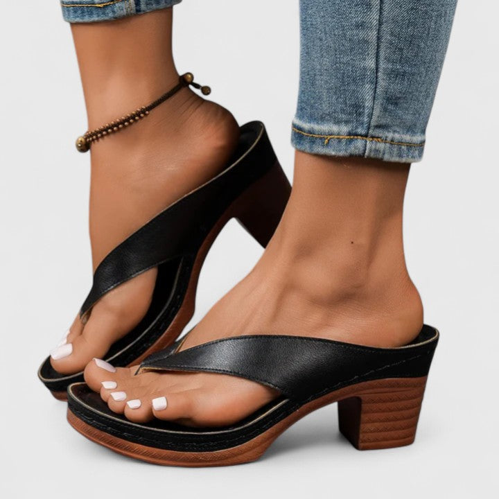 Vittoria | Cushioned Block-Heel Sandals